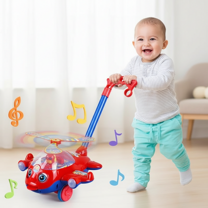 Petit garçon utilisant un trotteur hélicoptère musical Montessori rouge et bleu sous le regard fier de ses parents - Jouet d'éveil motricité bébé Nid'Éveil