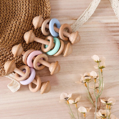 Hochet en bois de hêtre et silicone – Anneau de dentition bébé, jouet Montessori sensoriel - Nid’Éveil